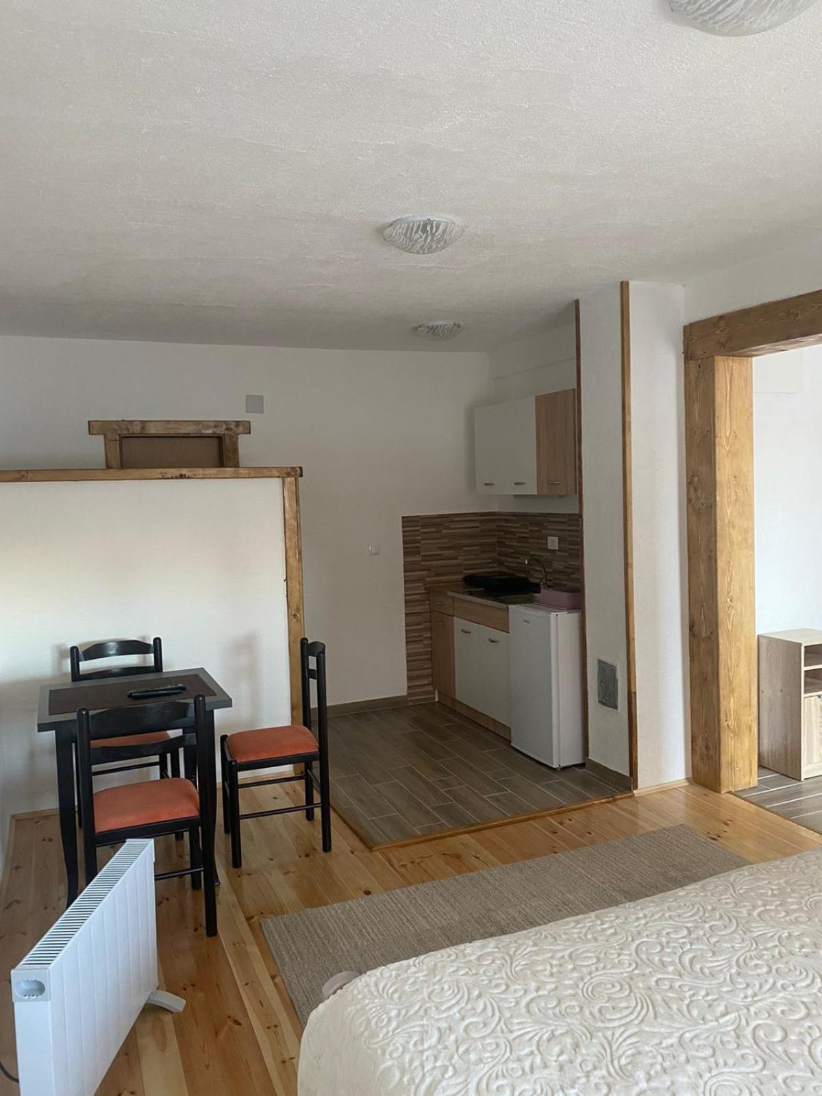 Studio Apartmani V&V Žabljak Buitenkant foto