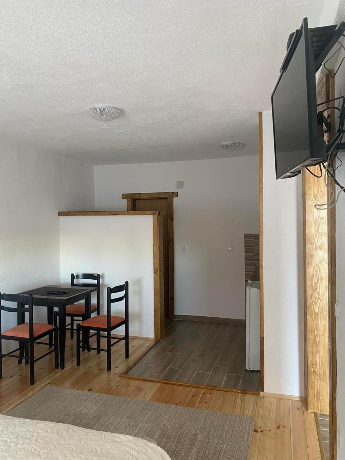 Studio Apartmani V&V Žabljak Buitenkant foto